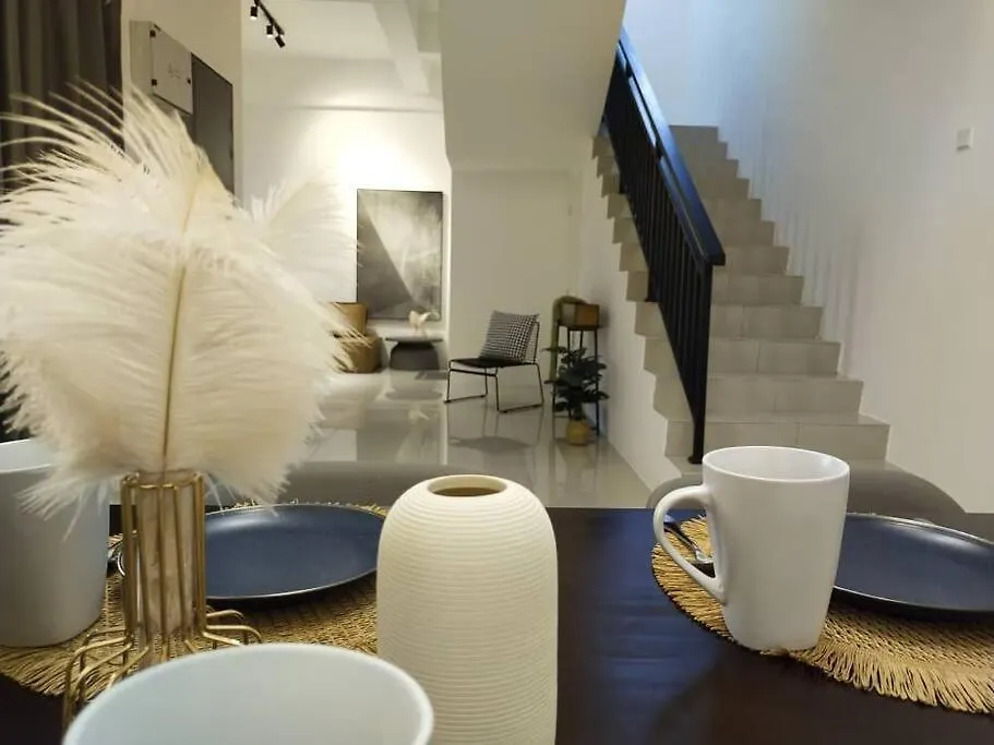 Be.Paradise Duplex@The Cove-8Mins To Lwot-12-14Pax Ipoh Malaysia